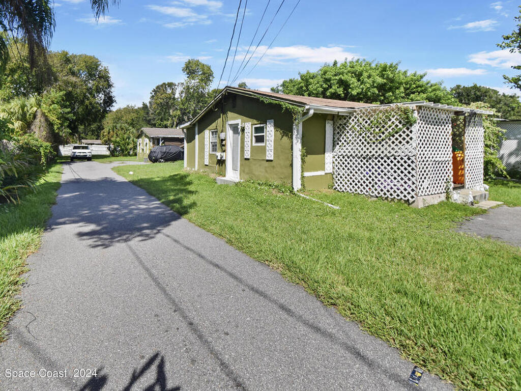 329 Pine Avenue, Cocoa, FL 32922