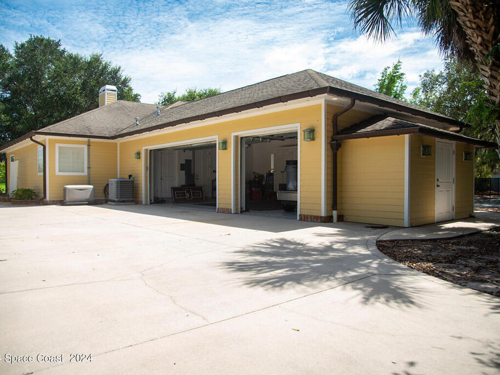 1382 Knave Lane, Malabar, FL 32950