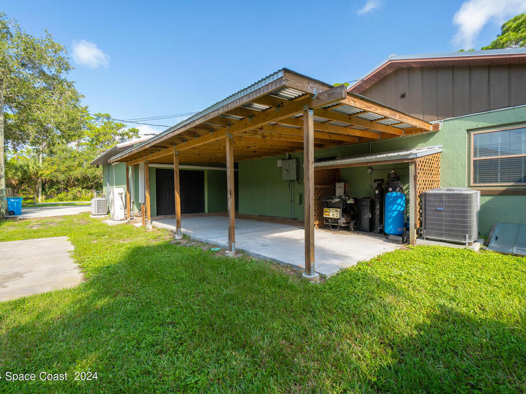 3893 Burton Road, Malabar, FL 32950