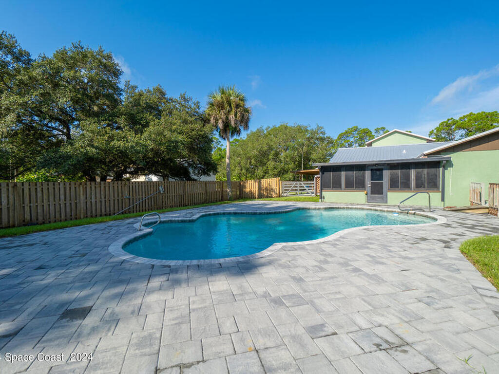 3893 Burton Road, Malabar, FL 32950