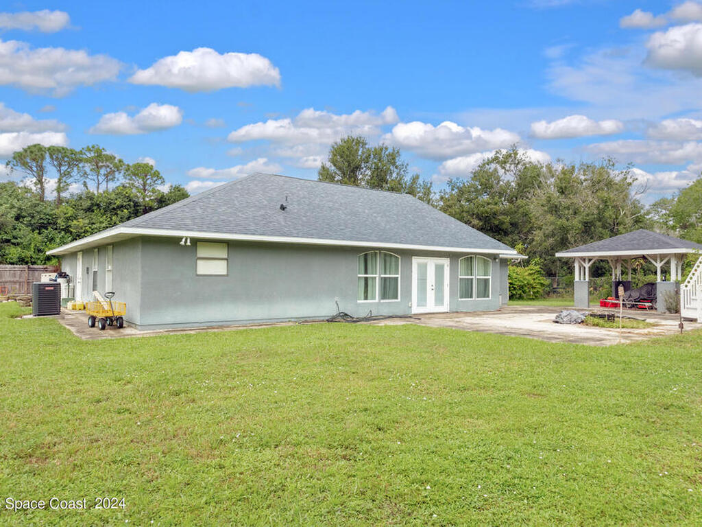 2565 Maple Street, Melbourne, FL 32904