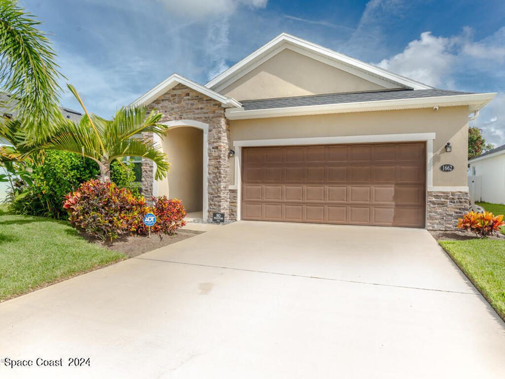 1662 Orsi Place, West Melbourne, FL 32904