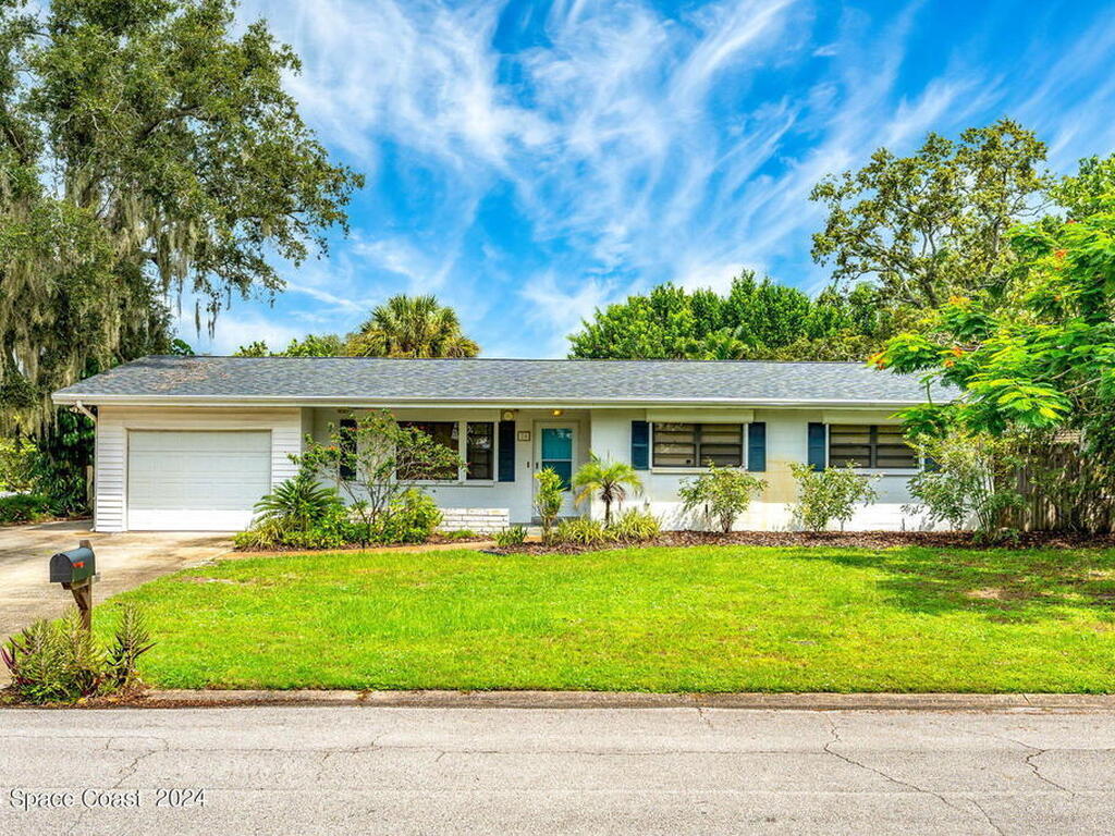 20 Vida Way, Melbourne, FL 32901