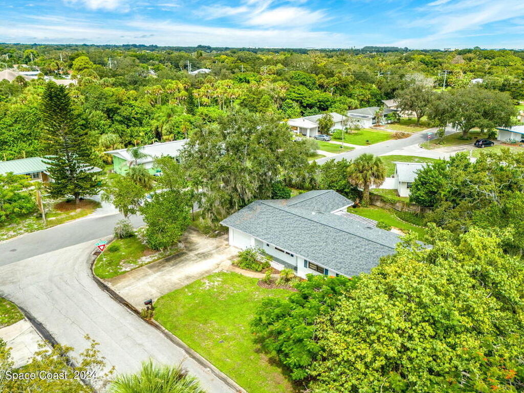 20 Vida Way, Melbourne, FL 32901