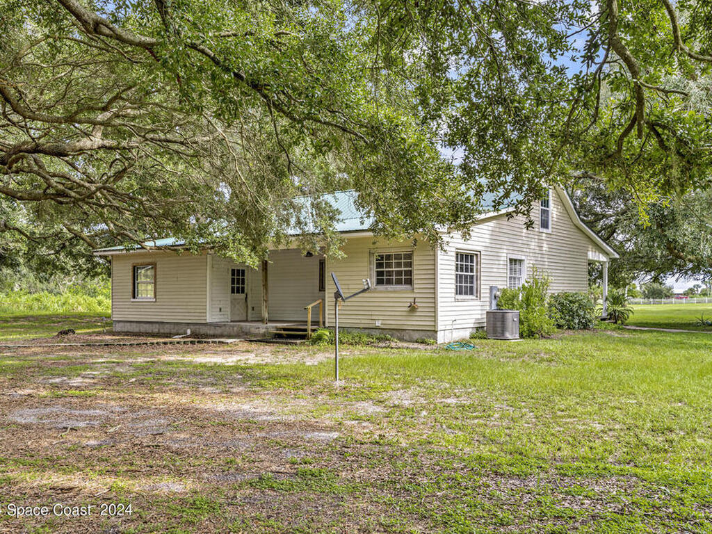 3140 Davis Rd, Mims, FL 32754