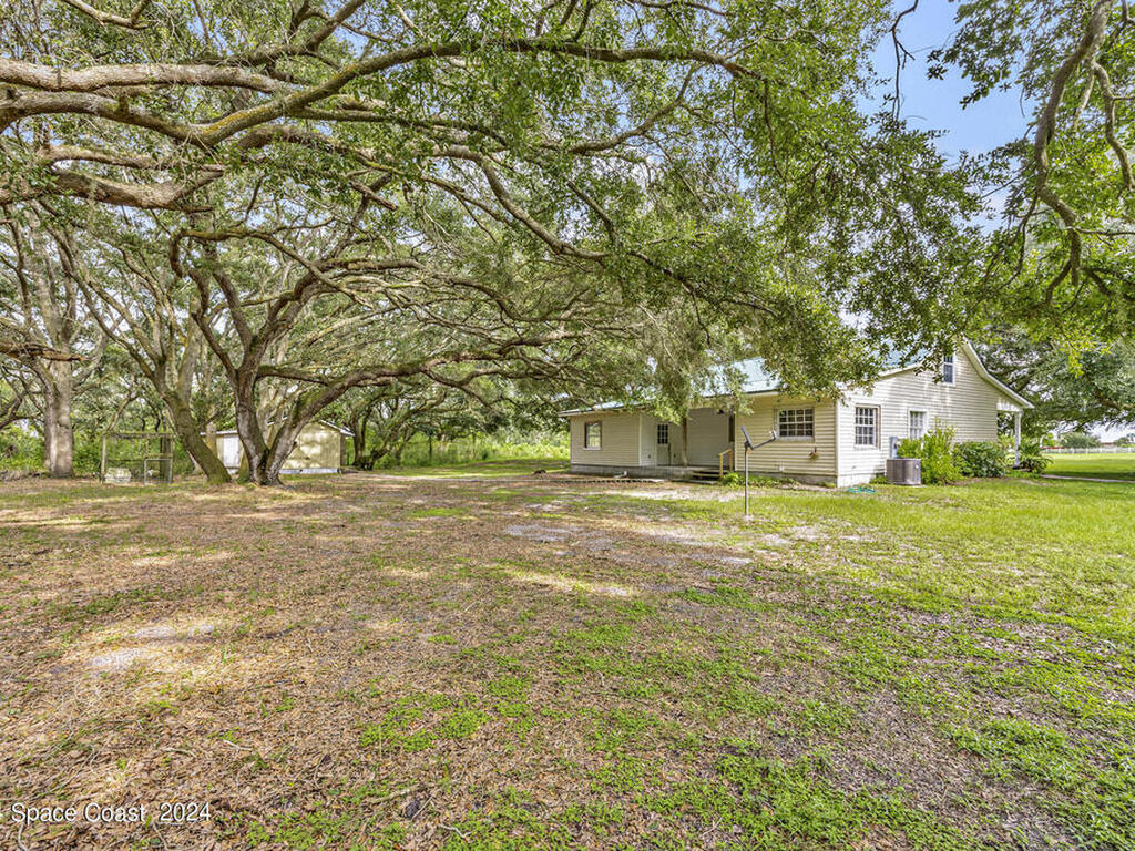 3140 Davis Rd, Mims, FL 32754