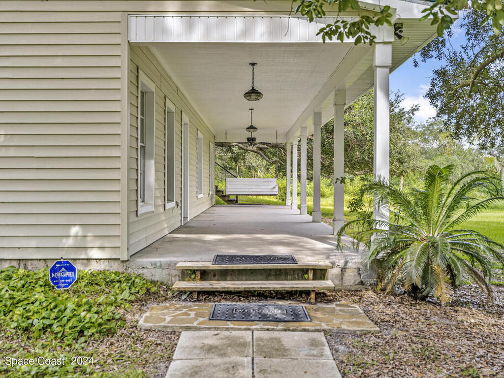 3140 Davis Rd, Mims, FL 32754