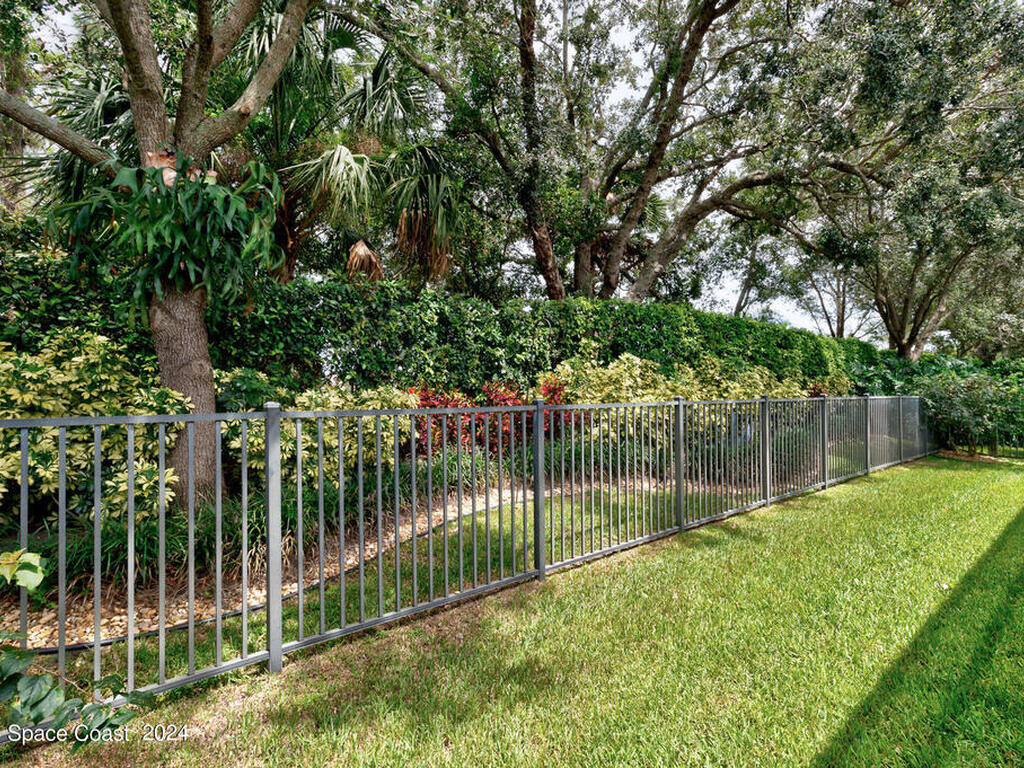 6095 Graysen Square, Vero Beach, FL 32967