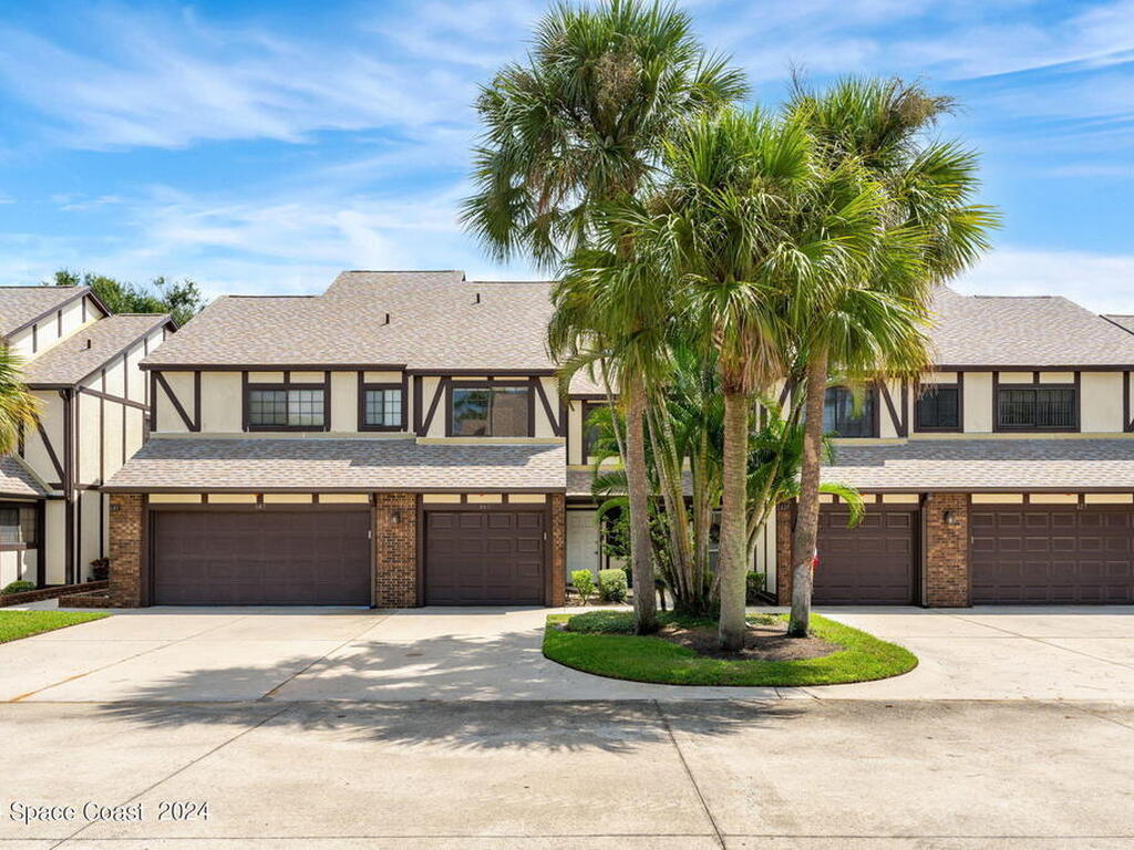 641 Greenwood Manor Circle, West Melbourne, FL 32904