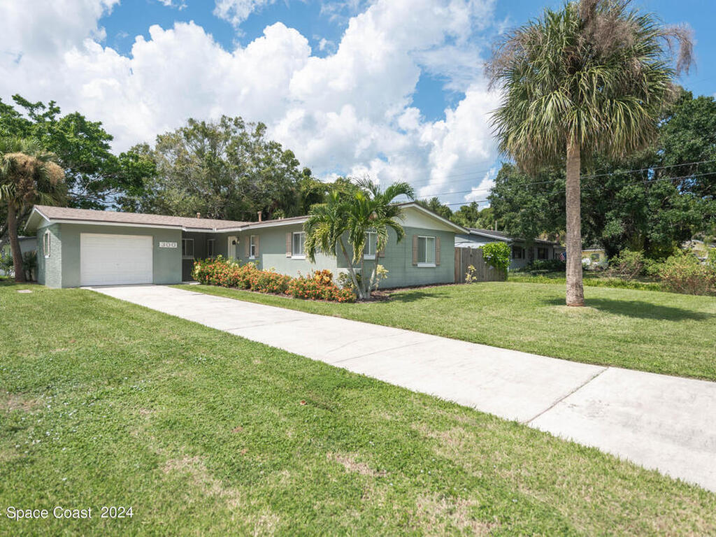 300 Nora Avenue, Merritt Island, FL 32952