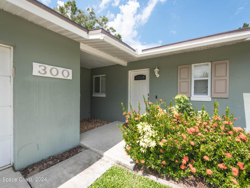 300 Nora Avenue, Merritt Island, FL 32952