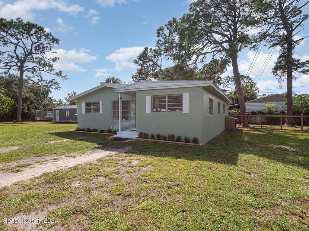 3472 Old Dixie Highway, Mims, FL 32754