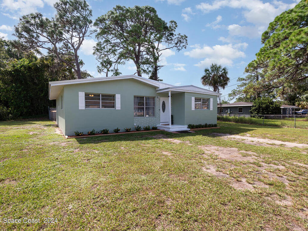 3472 Old Dixie Highway, Mims, FL 32754