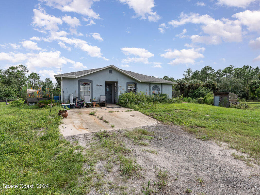 5699 Merritt Street, Mims, FL 32754