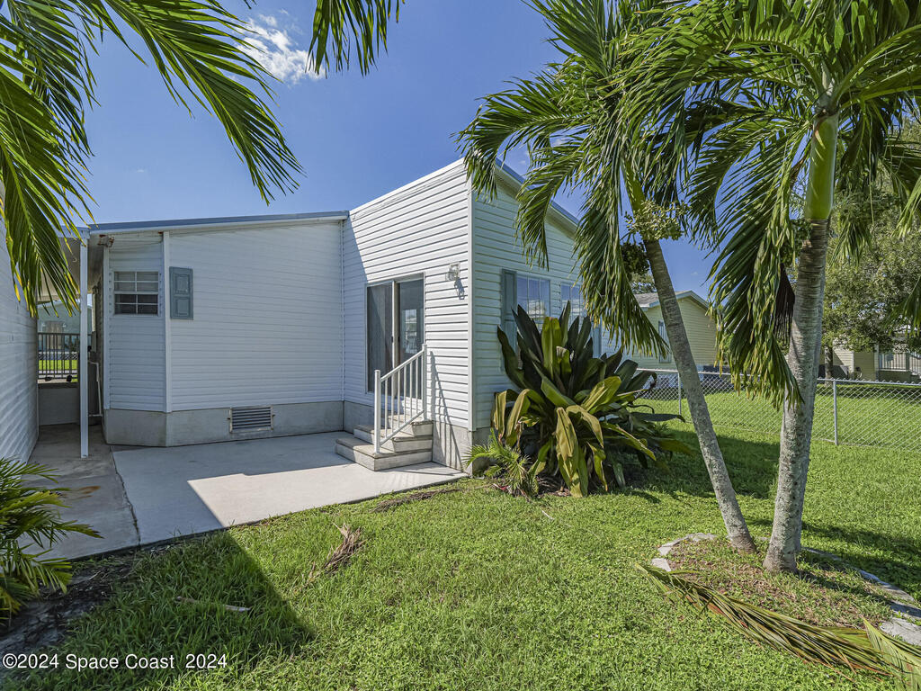 1145 Wren Circle, Barefoot Bay, FL 32976