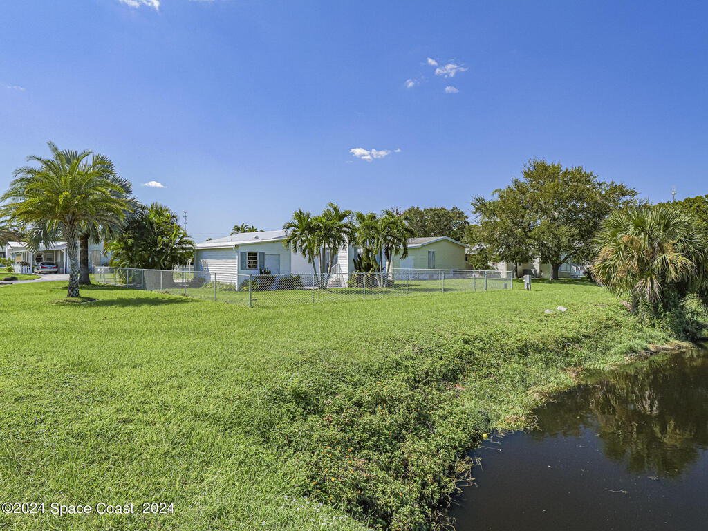 1145 Wren Circle, Barefoot Bay, FL 32976