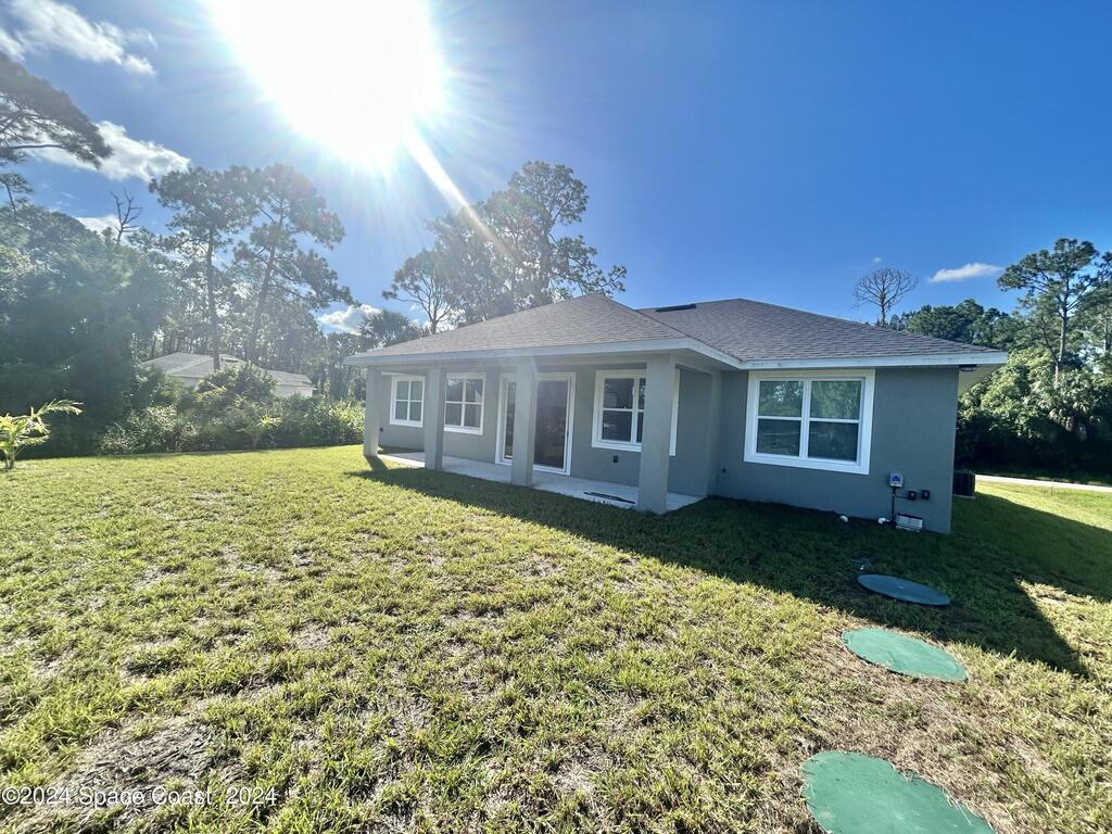 581 Harrisburg Street, Palm Bay, FL 32908