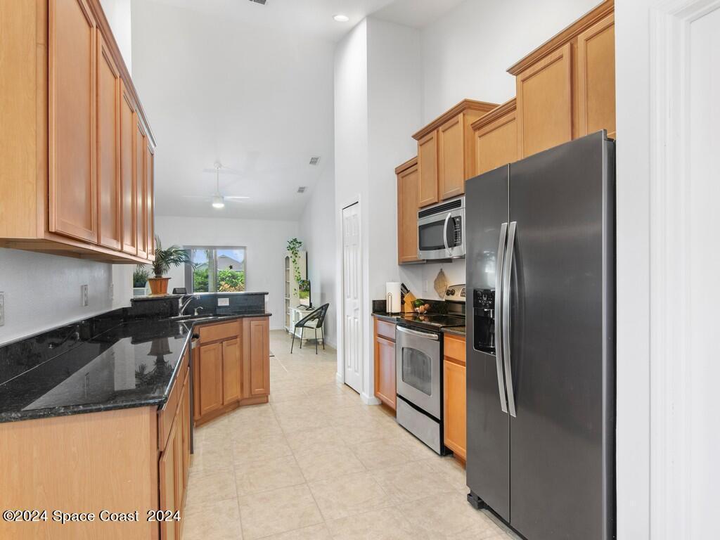 1281 Lexington Manor, Vero Beach, FL 32962