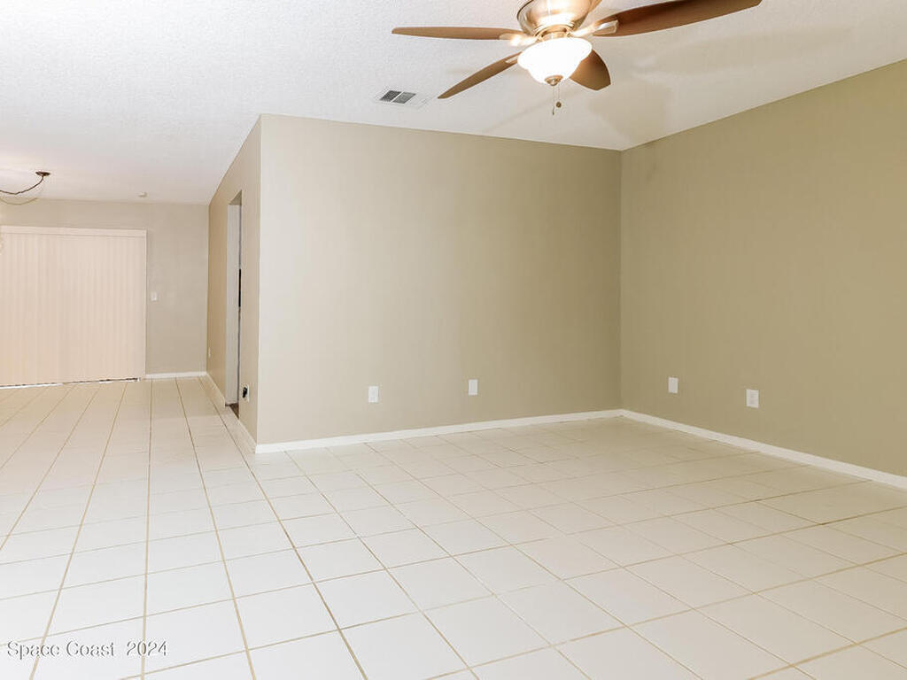 1302 SE Arenson Lane, Port St Lucie, FL 34952