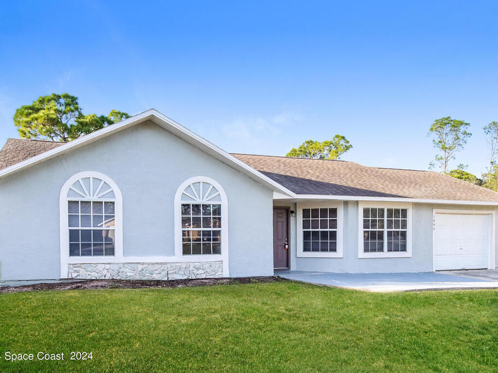 1046 Big Horn Circle, Palm Bay, FL 32907