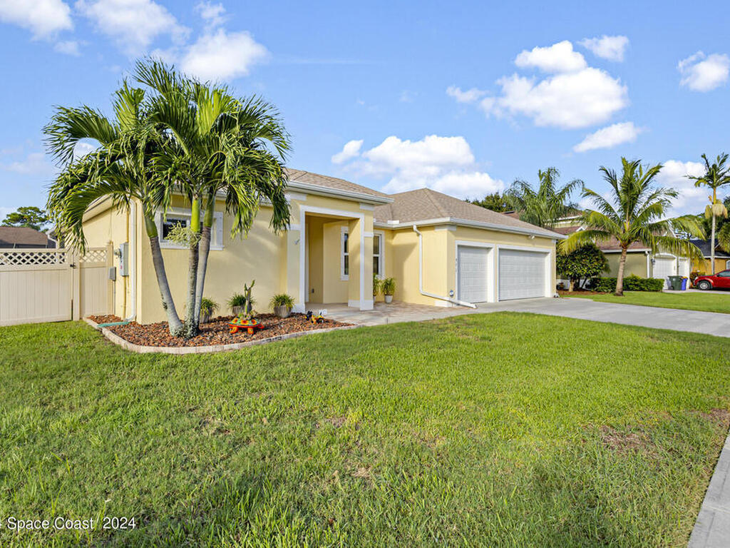 572 Glenbrook Circle, Rockledge, FL 32955