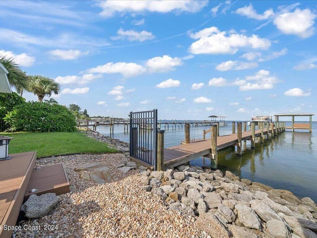 1860 Harbor Point Drive, Merritt Island, FL 32952