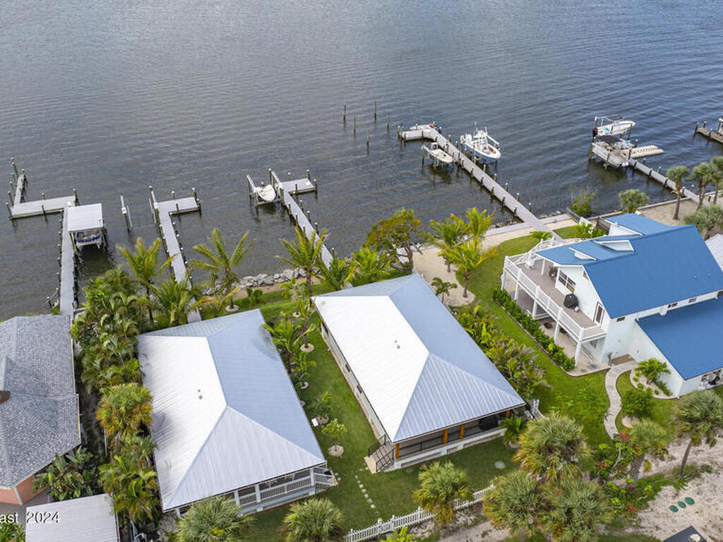 19 Vip Island, Grant, FL 32949