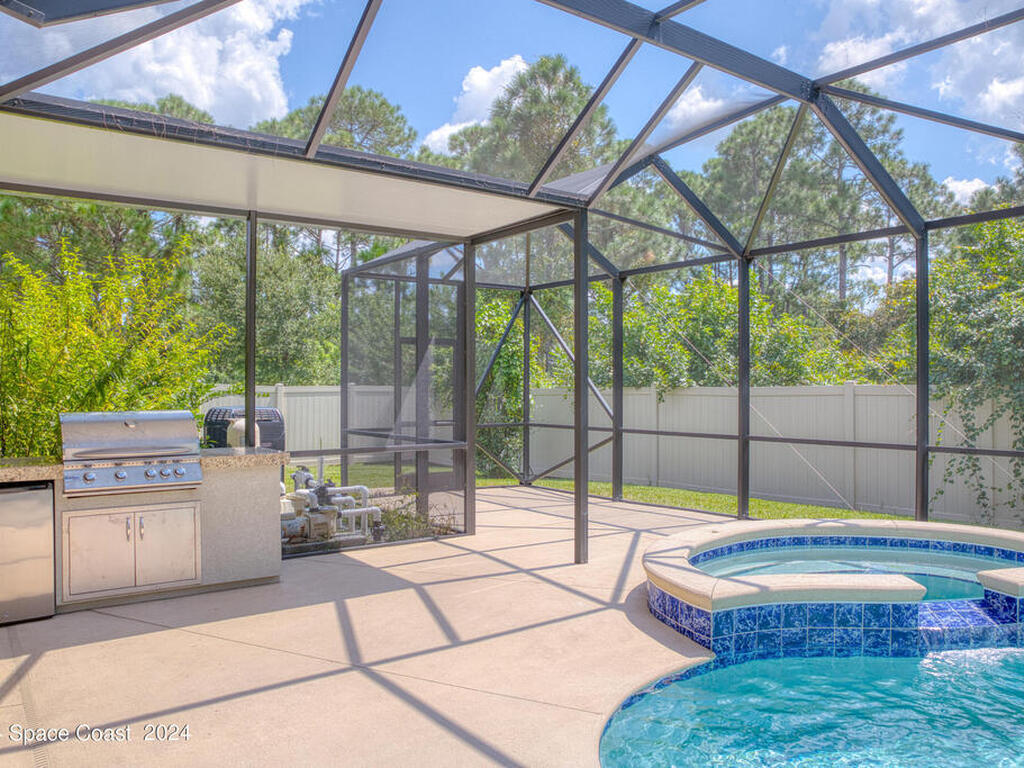 632 SE Stonebriar Drive, Palm Bay, FL 32909