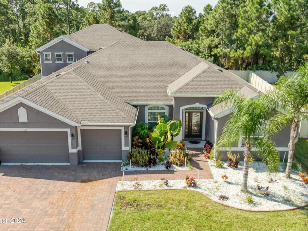 632 SE Stonebriar Drive, Palm Bay, FL 32909