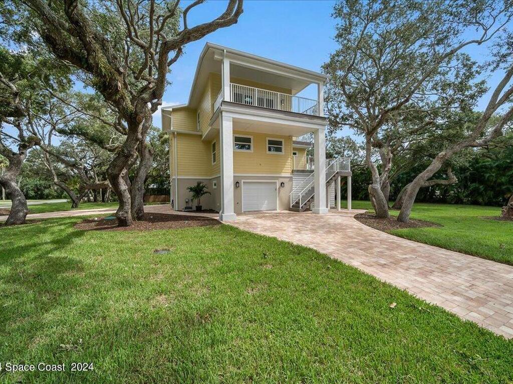 5835 Riverside Drive, Melbourne Beach, FL 32951