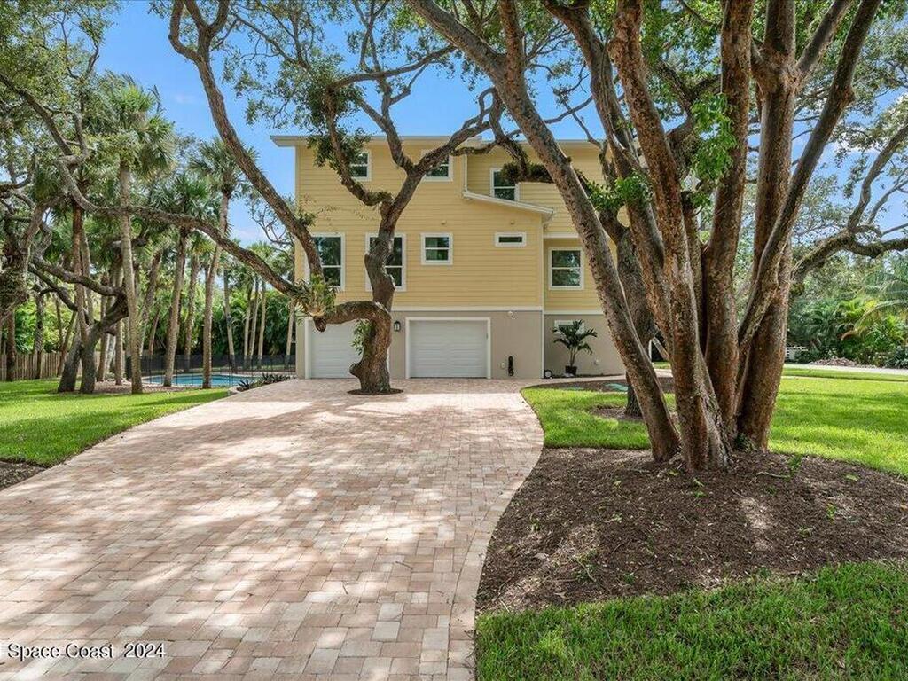 5835 Riverside Drive, Melbourne Beach, FL 32951