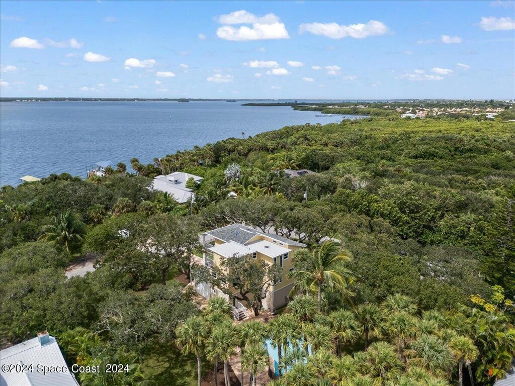 5835 Riverside Drive, Melbourne Beach, FL 32951