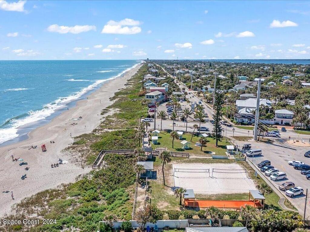 5835 Riverside Drive, Melbourne Beach, FL 32951