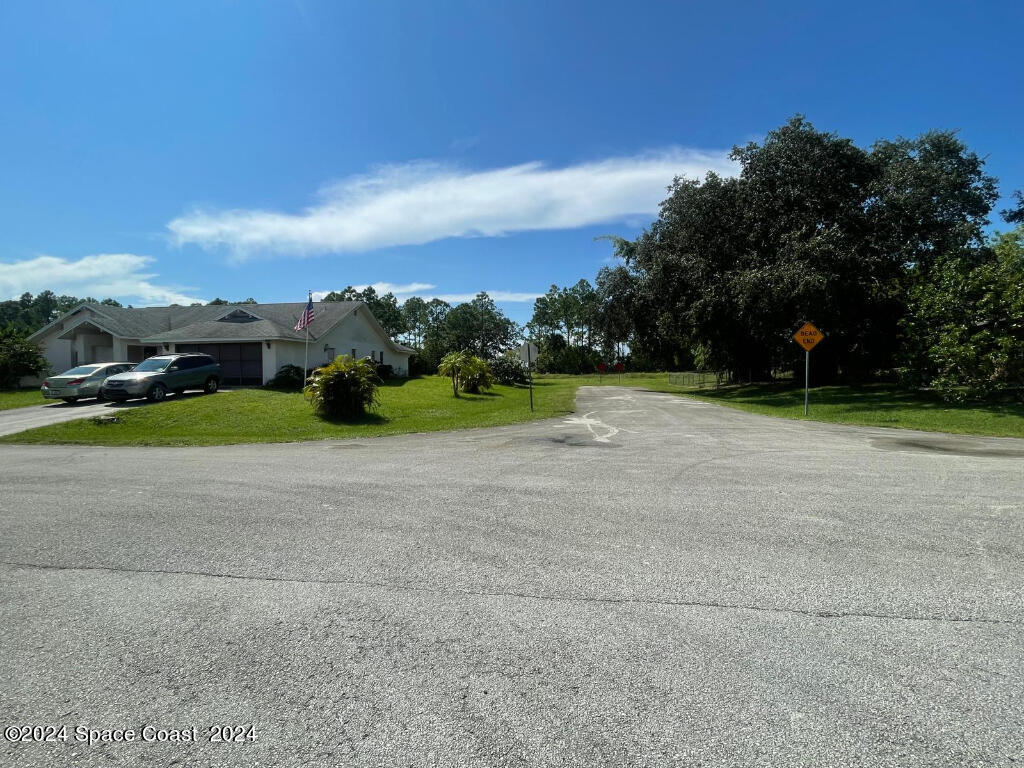 1096 Alpine Avenue, Palm Bay, FL 32907