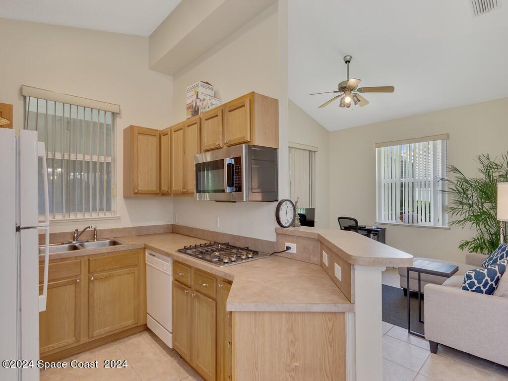 858 41st Court, Vero Beach, FL 32960