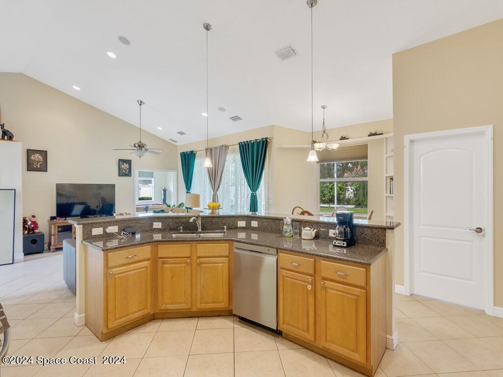 858 41st Court, Vero Beach, FL 32960