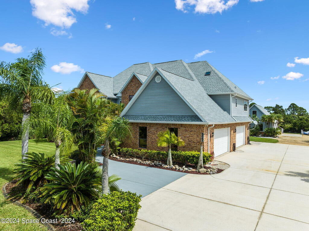 8685 Lake Ridge Drive, Palm Bay, FL 32909