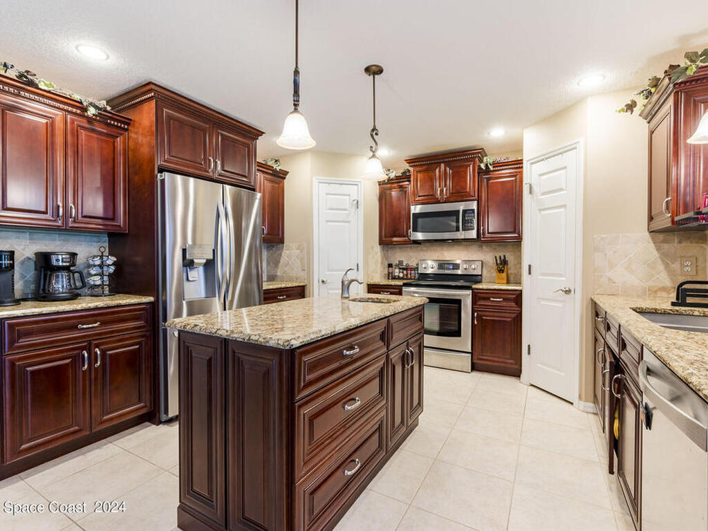 2010 Brookshire Circle, Melbourne, FL 32904