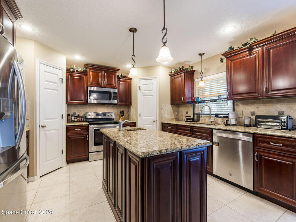 2010 Brookshire Circle, Melbourne, FL 32904