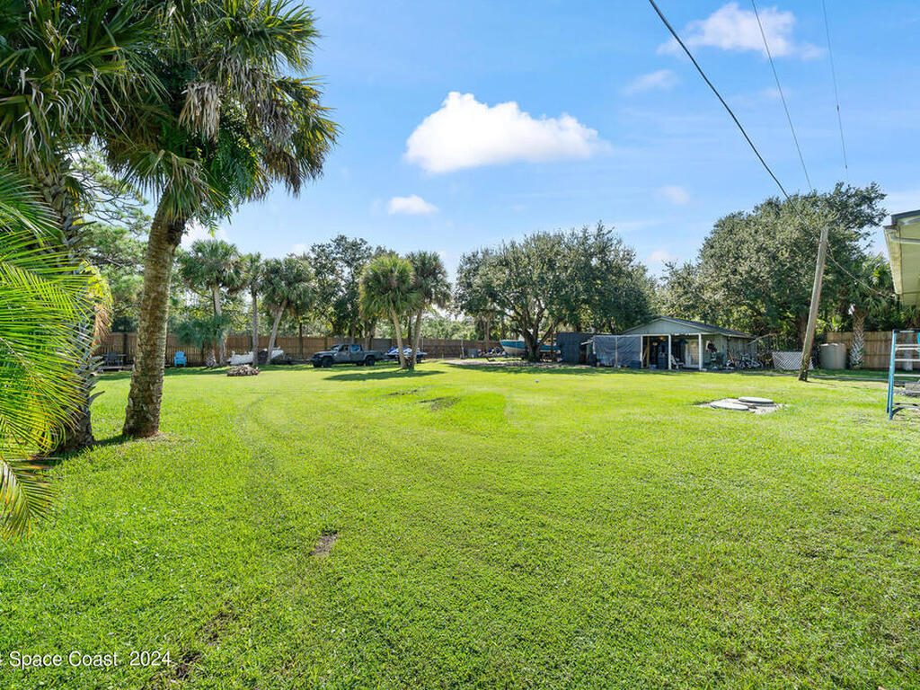 9633 Honeysuckle Drive, Sebastian, FL 32976