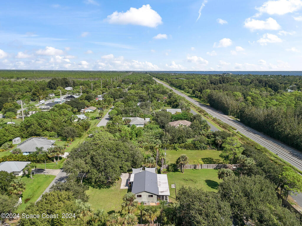 9633 Honeysuckle Drive, Sebastian, FL 32976