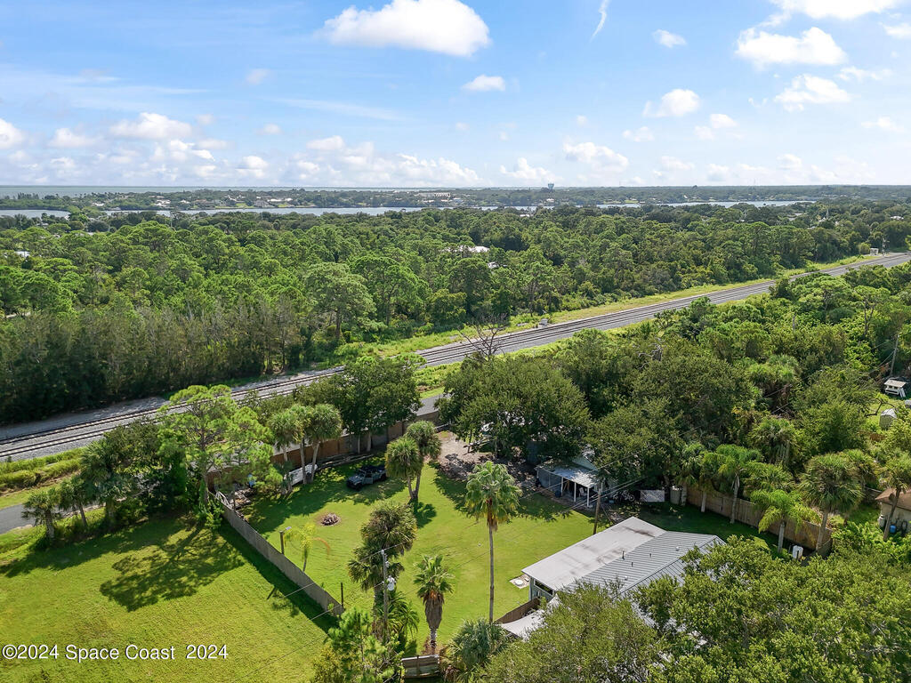 9633 Honeysuckle Drive, Sebastian, FL 32976