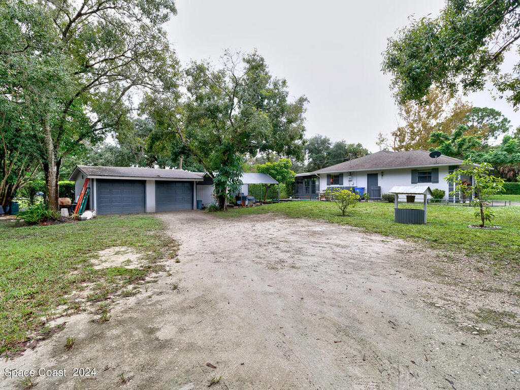 9306 126th Court, Fellsmere, FL 32948