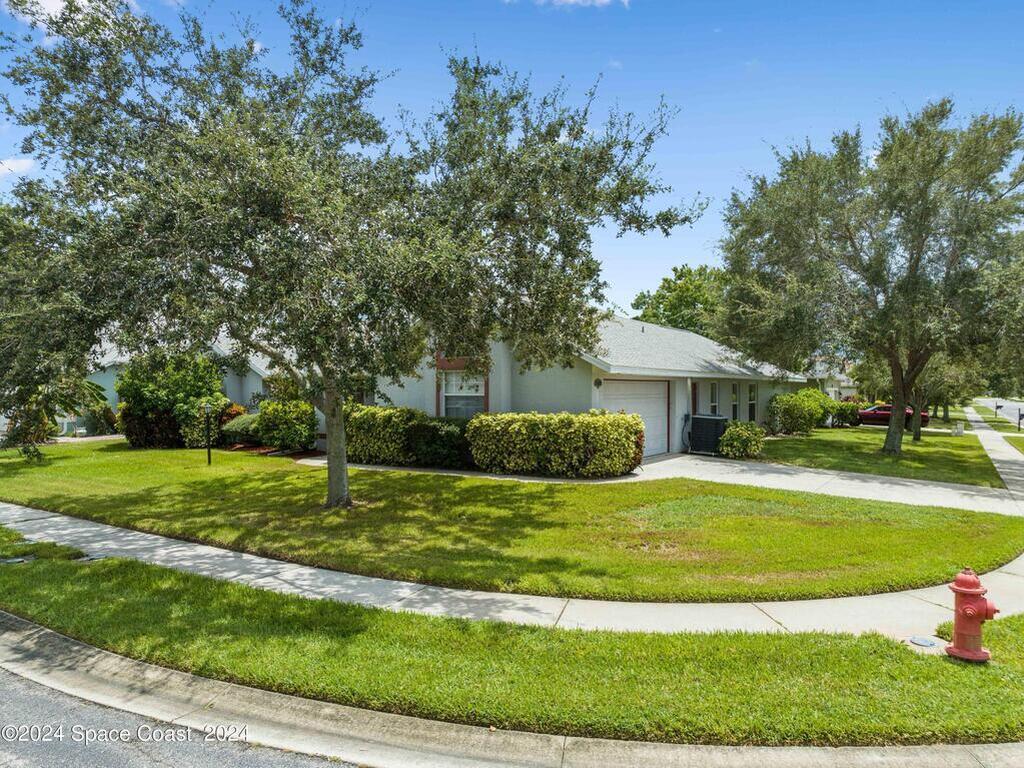 2052 Woodfield Circle, West Melbourne, FL 32904