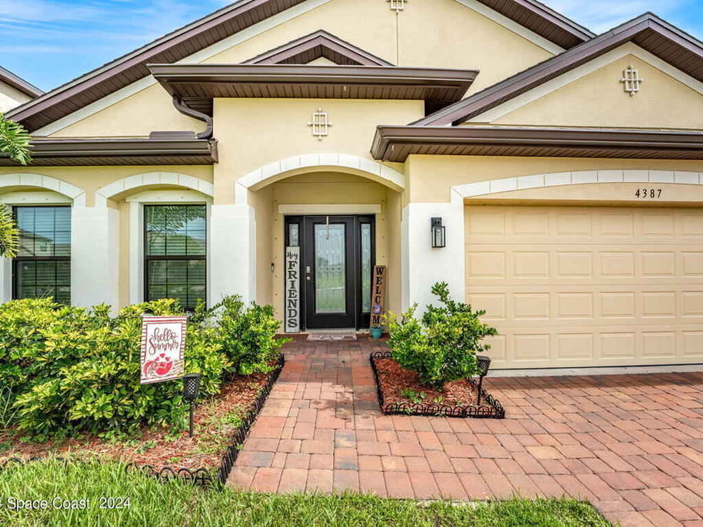 4387 Broomsedge Circle, West Melbourne, FL 32904