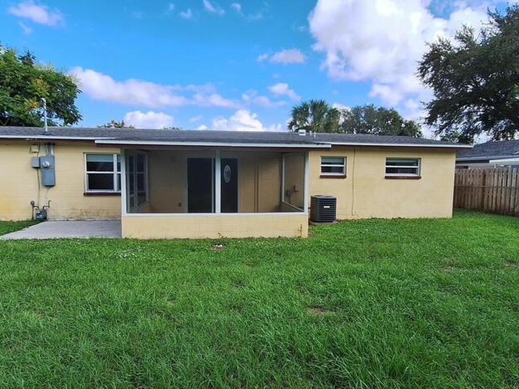 605 Key Largo Dr., Titusville, FL 32780