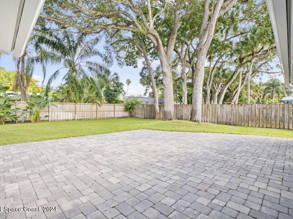 3060 10th Court, Vero Beach, FL 32960