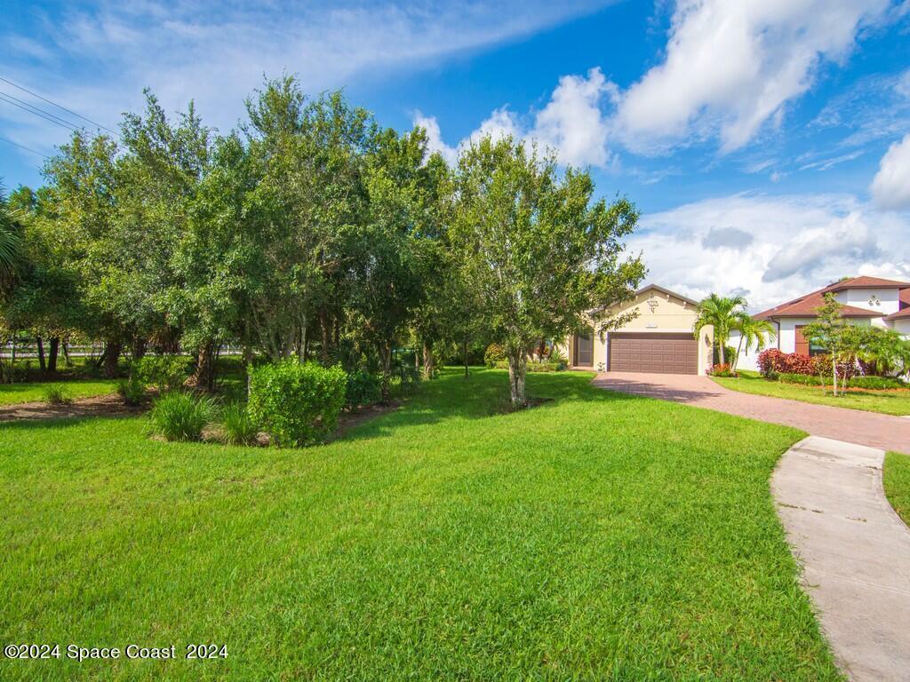 1613 Willows Square, Vero Beach, FL 32966