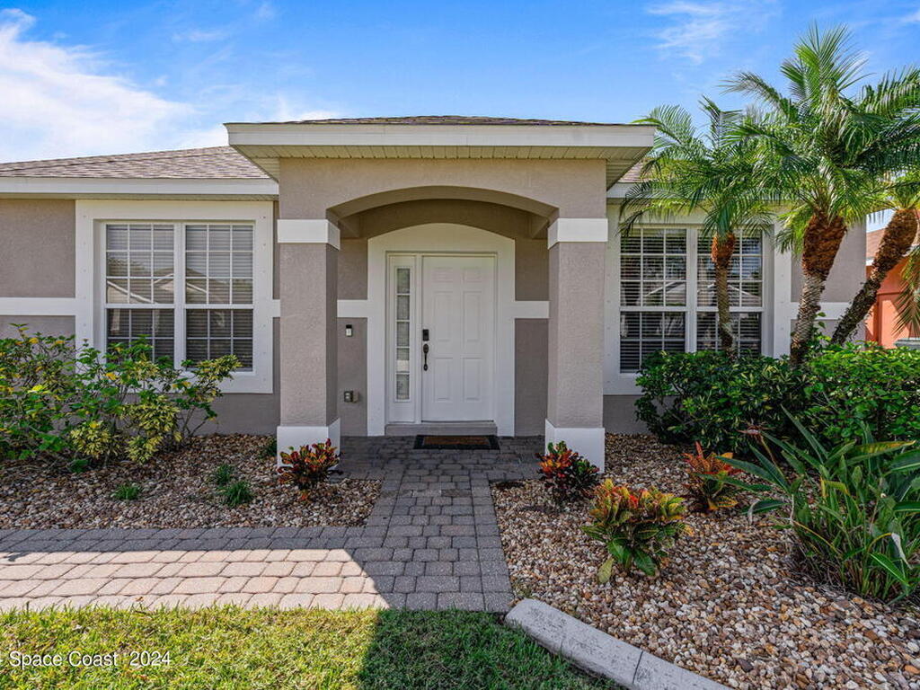 1521 Bridgeport Circle, Rockledge, FL 32955