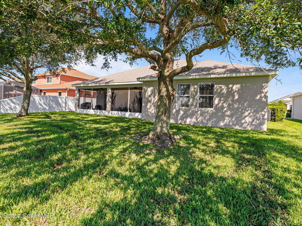 1521 Bridgeport Circle, Rockledge, FL 32955